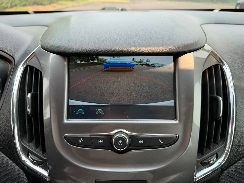 Used 2017 Chevrolet Cruze LT w/ Convenience Package FWD image 23