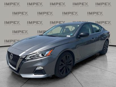 Used 2021 Nissan Altima 2.5 SR w/ SR Premium Package