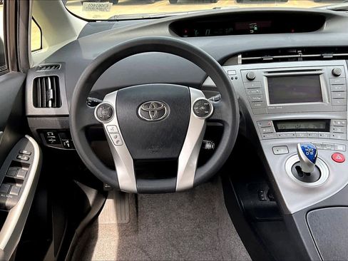 Used 2014 Toyota Prius Prime image 6