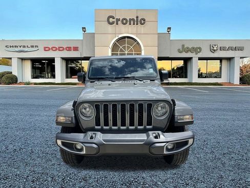 Used 2021 Jeep Gladiator Overland w/ Popular Equipment Package image 8
