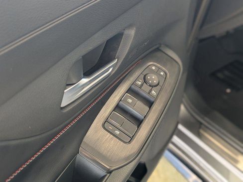 New 2026 Nissan Sentra SR w/ Floor Mat Package FWD image 19