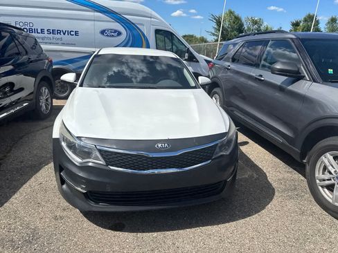 Used 2016 Kia Optima LX FWD image 4