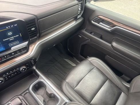 Used 2022 Chevrolet Silverado 1500 RST w/ Convenience Package II AWD/4WD image 13