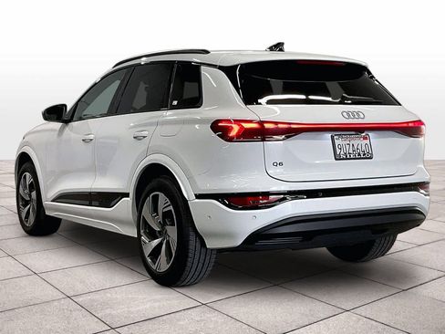 Certified 2025 Audi Q6 e-tron Premium Plus w/ Premium Plus AWD/4WD image 12