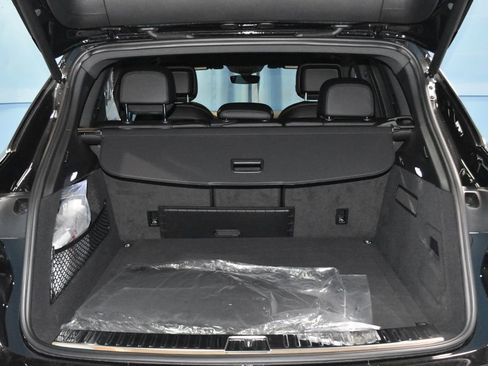 Certified 2025 Porsche Cayenne image 33