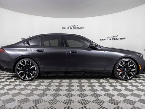 Used 2025 BMW i5 M60 w/ Executive Package image 4