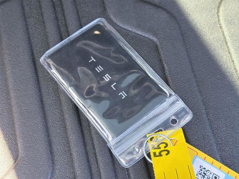 Used 2023 Tesla Model X AWD/4WD image 22