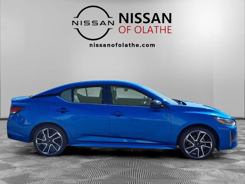 Used 2025 Nissan Sentra SR FWD image 27