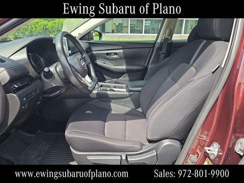 Used 2024 Nissan Sentra SV FWD image 9
