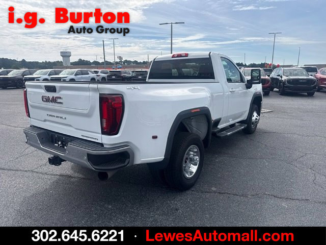 Used 2022 GMC Sierra 3500 SLE w/ SLE Convenience Package AWD/4WD image 3