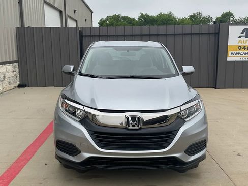 Used 2020 Honda HR-V LX image 2