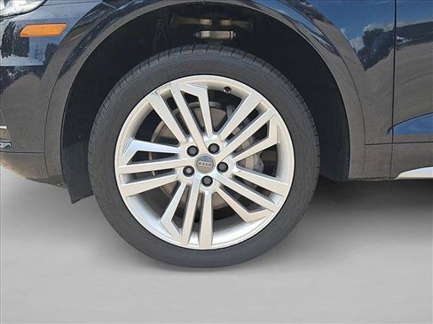 Used 2018 Audi Q5 2.0T Premium Plus w/ Premium Plus Package AWD/4WD image 20