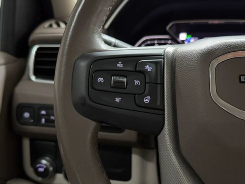 Used 2021 GMC Yukon Denali RWD image 70