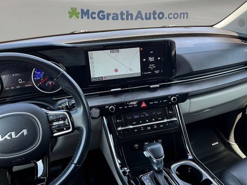 Used 2023 Kia Carnival EX FWD image 12