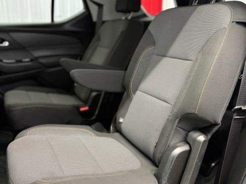 Used 2020 Chevrolet Traverse LT w/ LPO, Floor Liner Package AWD/4WD image 14