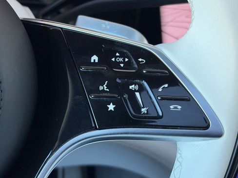 Used 2024 Mercedes-Benz Maybach EQS 680 4MATIC image 28