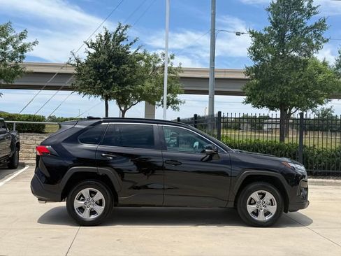 Used 2025 Toyota RAV4 XLE w/ Weather Package FWD image 5