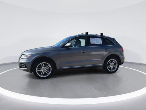 Used 2017 Audi Q5 2.0T Premium Plus w/ Technology Package image 5
