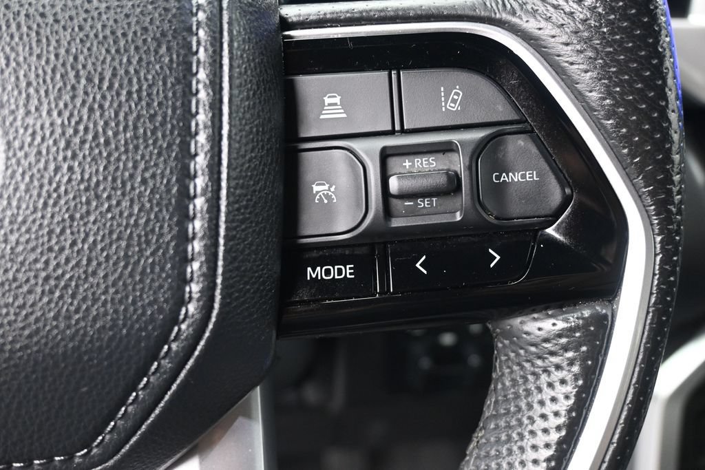 Used 2024 Toyota Tundra Platinum AWD/4WD image 2