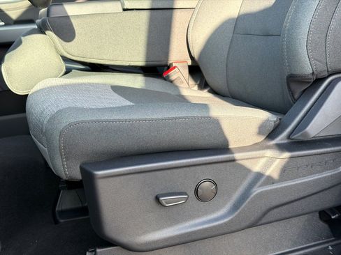 New 2026 Ford F250 XLT w/ XLT Premium Package image 15