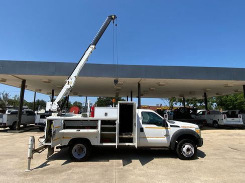 Used 2011 Ford F550 2WD Regular Cab Super Duty w/ Payload Upgrade Pkg image 40