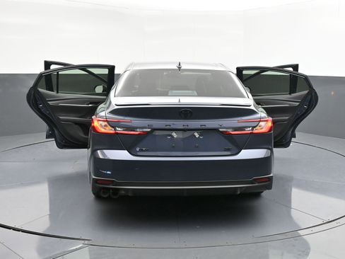 Used 2026 Toyota Camry SE image 40