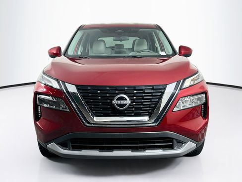 Used 2023 Nissan Rogue SV FWD image 2