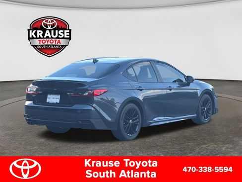 New 2026 Toyota Camry SE FWD image 5