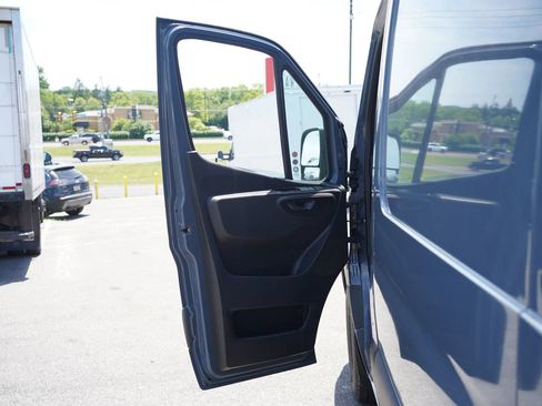 Used 2019 Mercedes-Benz Sprinter 170 image 24