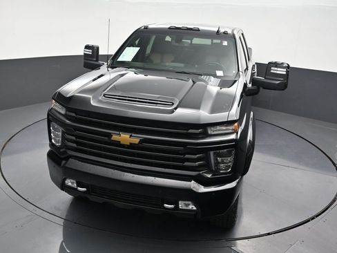 Used 2022 Chevrolet Silverado 2500 High Country w/ Z71 Off-Road Package image 22