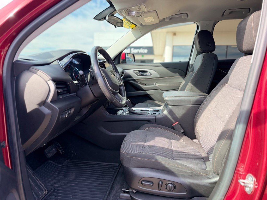 Used 2018 Chevrolet Traverse LT FWD image 8