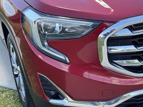 Used 2020 GMC Terrain SLT w/ Preferred Package AWD/4WD image 10