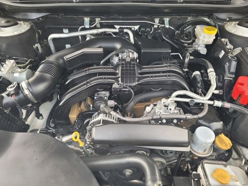 Used 2020 Subaru Outback Limited image 30