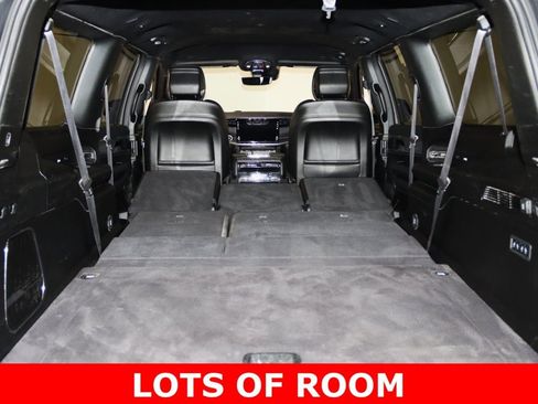 Used 2024 Jeep Wagoneer L Series II w/ Flexible Seating Group image 14