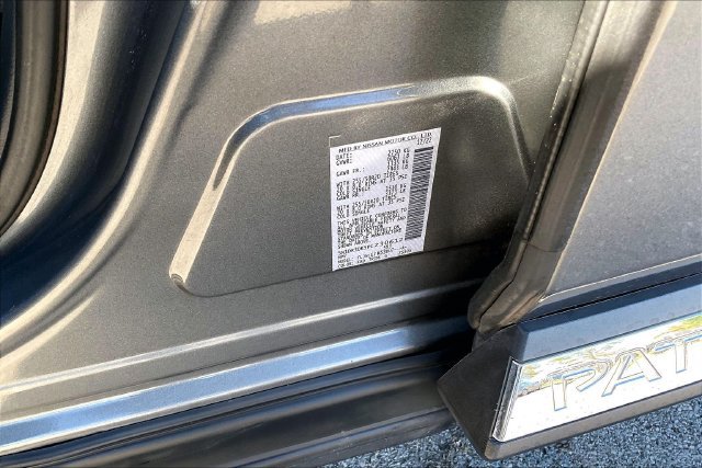 Used 2023 Nissan Pathfinder Platinum AWD/4WD image 32