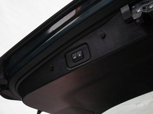 Used 2024 Nissan Pathfinder SL w/ Black Appearance Package image 21