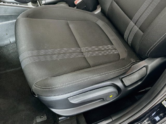 Used 2025 Hyundai Venue SEL FWD image 20