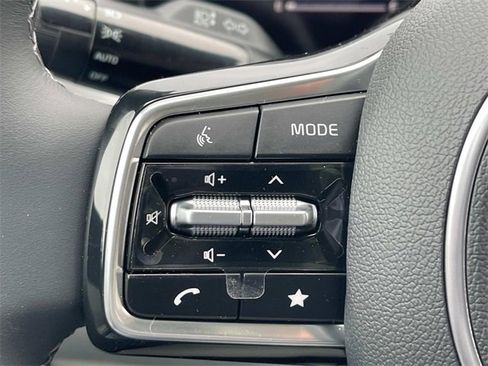 New 2025 Kia Sorento S image 14
