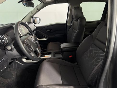 Used 2025 Nissan Frontier SV RWD image 20