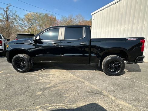 Used 2024 Chevrolet Silverado 1500 Custom Trail Boss w/ LPO, Dark Essentials Package image 9