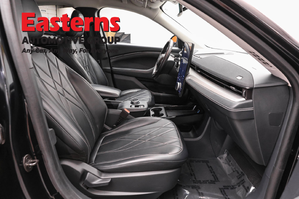 Used 2022 Ford Mustang Mach-E Select AWD/4WD image 25