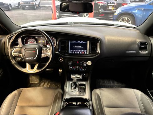Used 2018 Dodge Charger R/T image 10