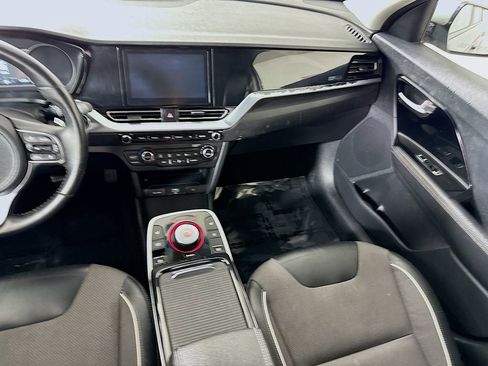 Used 2022 Kia Niro EX w/ Cold Weather Package FWD image 26