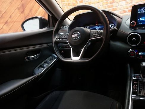 Certified 2023 Nissan Sentra SR w/ Midnight Edition Package FWD image 14