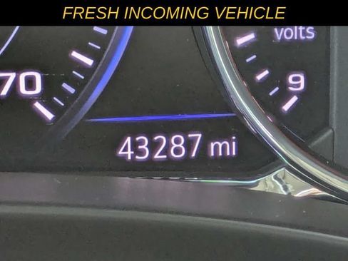 Used 2023 GMC Terrain Denali w/ Denali Premium Package AWD/4WD image 25