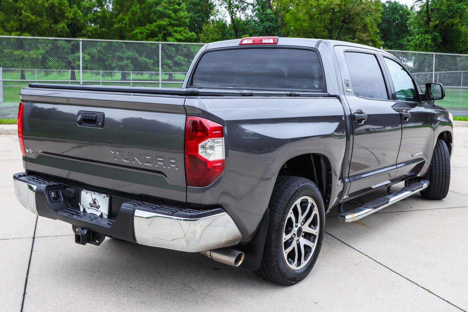 Used 2017 Toyota Tundra SR5 RWD image 14