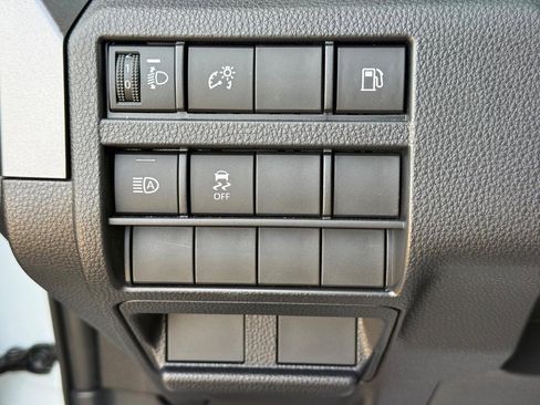 Certified 2025 Toyota 4Runner SR5 image 22