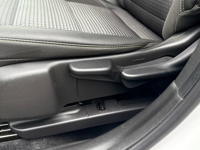 Used 2024 Chevrolet Trax LT w/ Driver Confidence Package FWD image 13