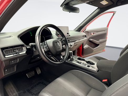 Used 2025 Honda Civic Sport image 10