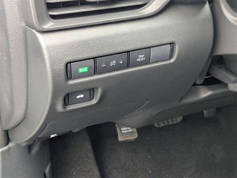 New 2025 Nissan Sentra S image 12